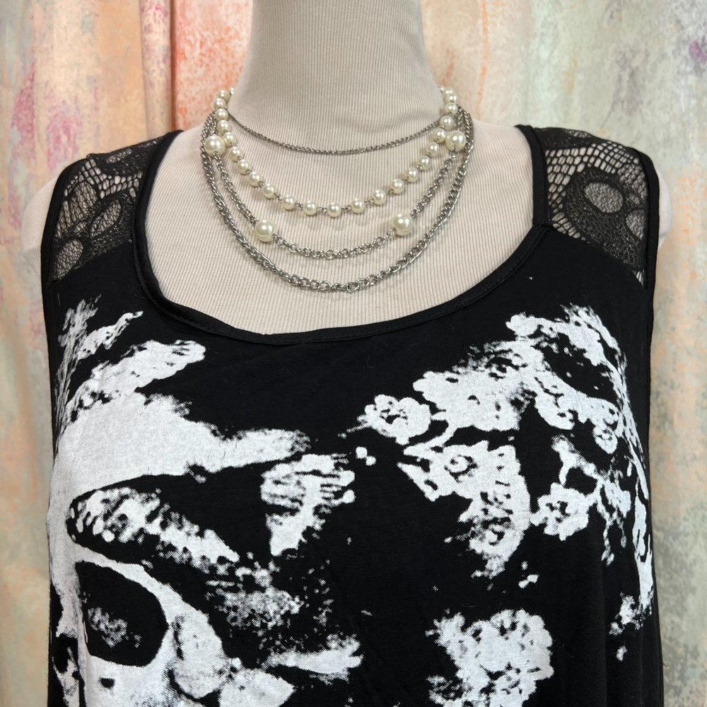 NEW 📌Rosegal Asymmetrical Long Skull Print Gothic Tee -Top & Lace with Skulls - Picture 3 of 16